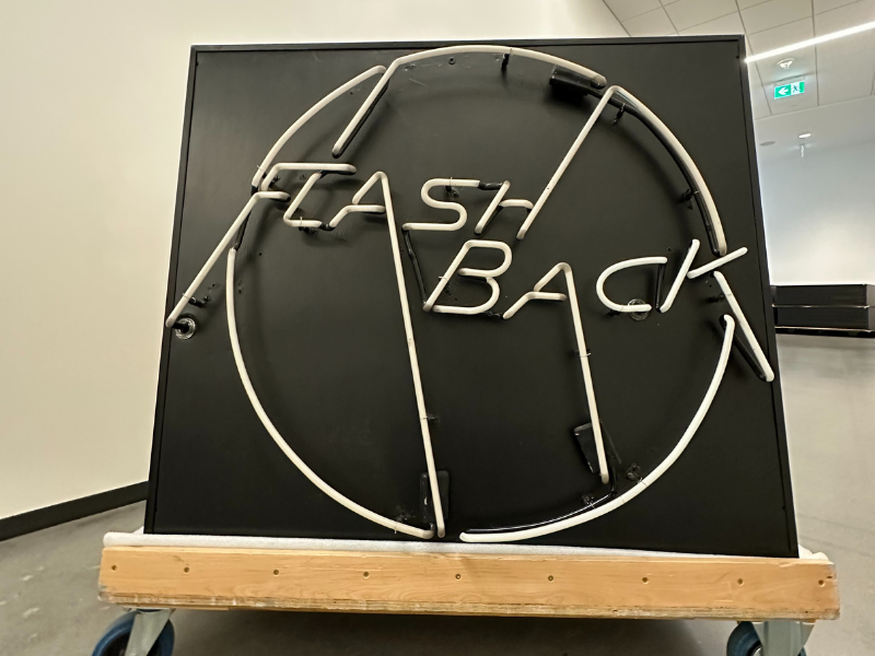 Flashback Sign
