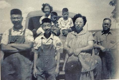 photo of the Yee family